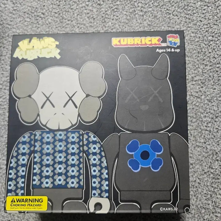 [BUNJANG] Medicom Toy x Kaws Bus Stop Kubrick Set Ver. 1, 2 / 메디콤토이x카우스 버스스탑 큐브릭 ver1,2