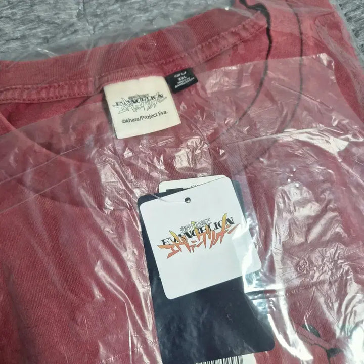 [BUNJANG] Evangelion GU Collaboration Unit 02 T-Shirt / 에반게리온 GU 콜라보 티셔츠 에바 2호기