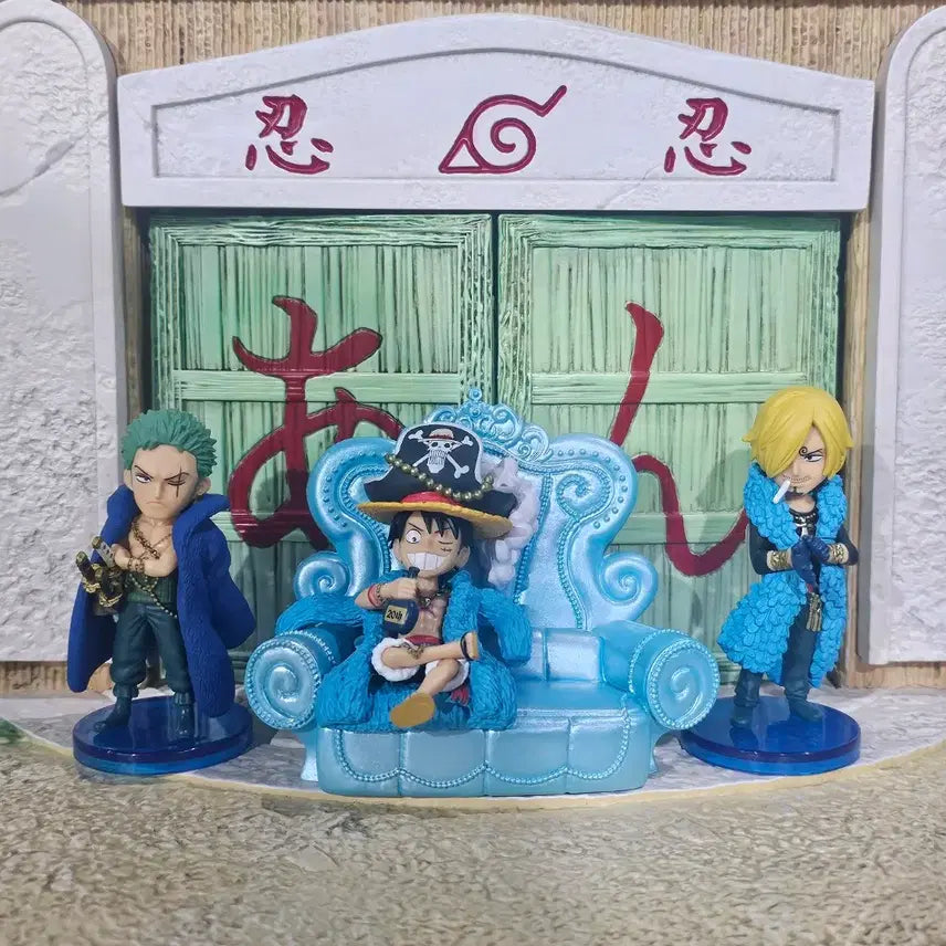 [BUNJANG] One Piece World Collectable Figure 20th Anniversary Luffy &amp; Zoro &amp; Sanji with Sofa Bundle Set / 원피스 월콜 20주년 루조상+쇼파 4개일괄