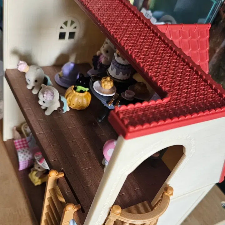 [BUNJANG] Sylvanian Families House and Accessories Set / 실바니안 팝니다