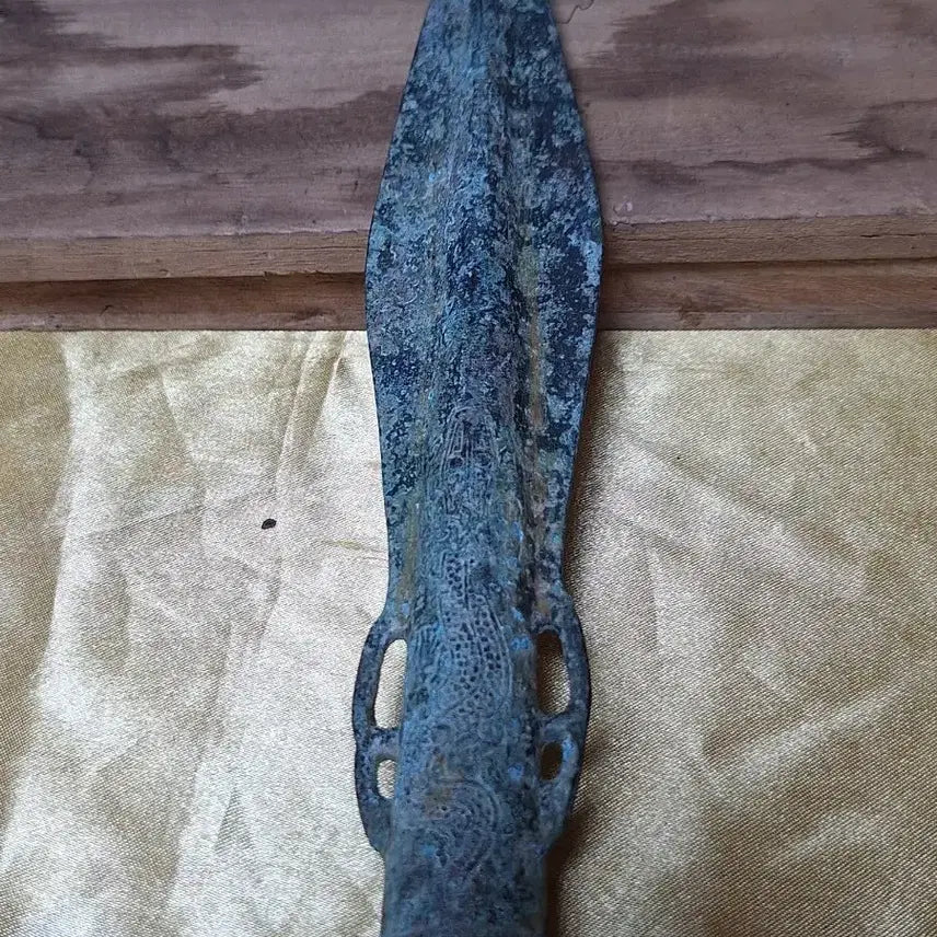 [BUNJANG] Antique Wooden Window Ornament / 수백년된 장식품 창