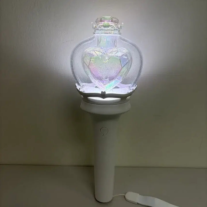 [BUNJANG] IVE Official Light Stick Version 2 / 아이브 응원봉 버전2