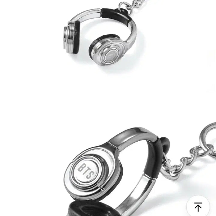 [BUNJANG] BTS Headphone Keychain Sealed / Bts 헤드폰 키링 미개봉