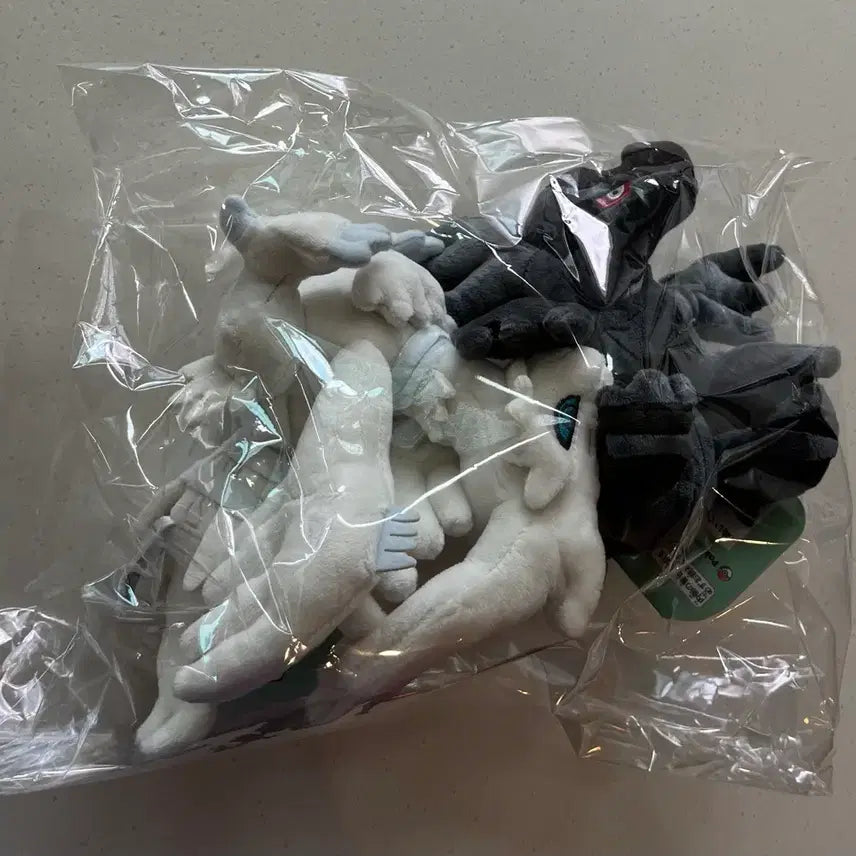 [BUNJANG] Pokemon Fit Plush Set: Zekrom &amp; Reshiram / 포켓몬 fit 인형 제크로무레시라무 세트