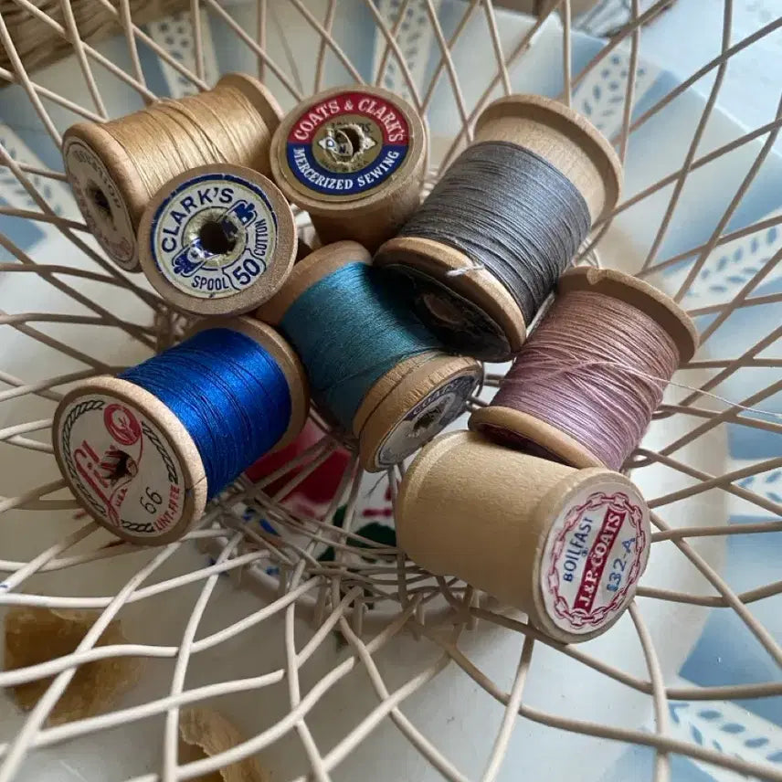[BUNJANG] Set of 8 Vintage Small Wooden Bobbins / 빈티지 작은 우드보빈 8개