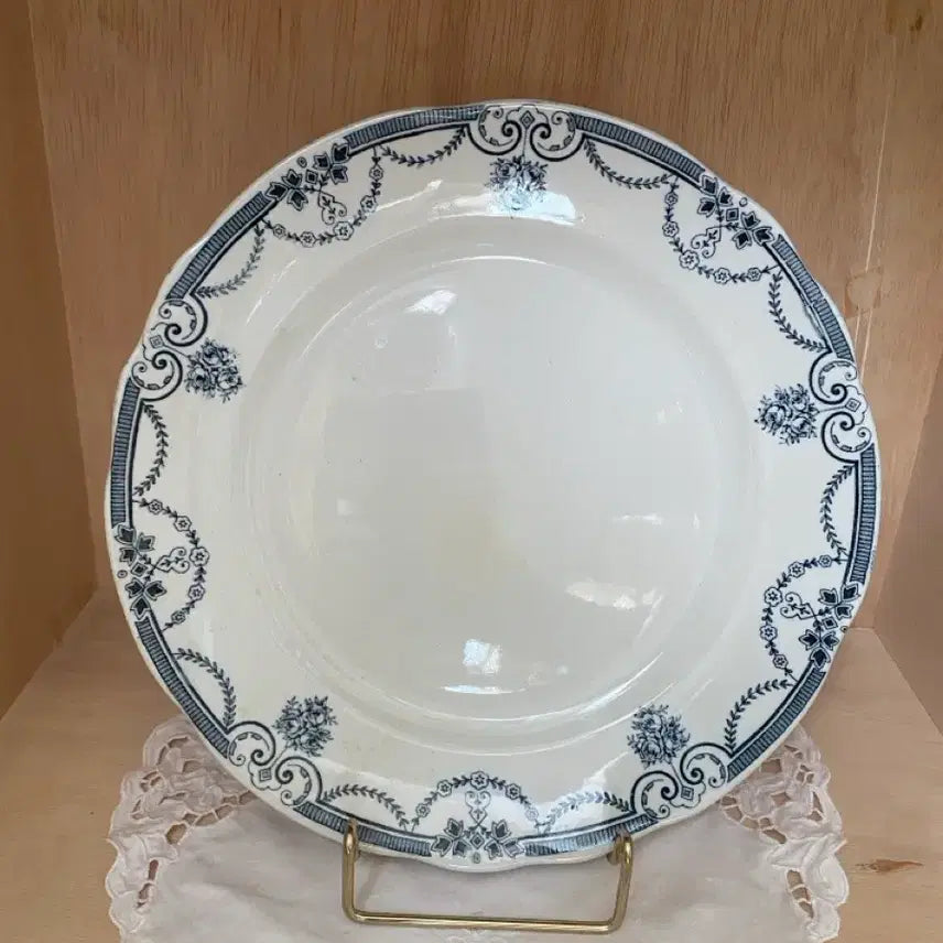 [BUNJANG] French Antique Dinner Plate / 프랑스 엔틱 디너 접시