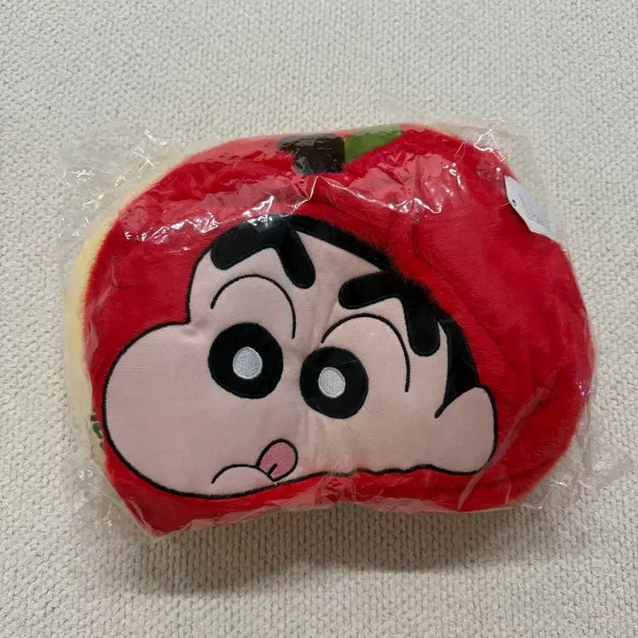 [BUNJANG] Crayon Shin-chan C-shaped Neck Pillow / 미개봉, 새상품) 짱구 목베개 / 짱구 목쿠션