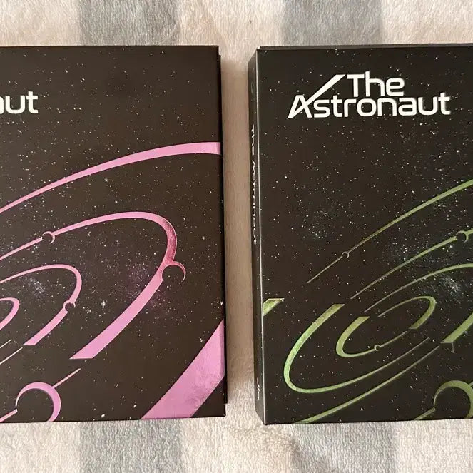 [BUNJANG] BTS Jin The Astronaut CD Set (Mint &amp; Purple) / 방탄소년단 진 The Astronaut CD 2종 세트