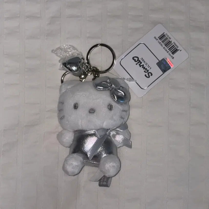 [BUNJANG] Sanrio Hello Kitty Silver Doll Keyring / (새상품) 산리오 실버 헬로키티 인형 키링