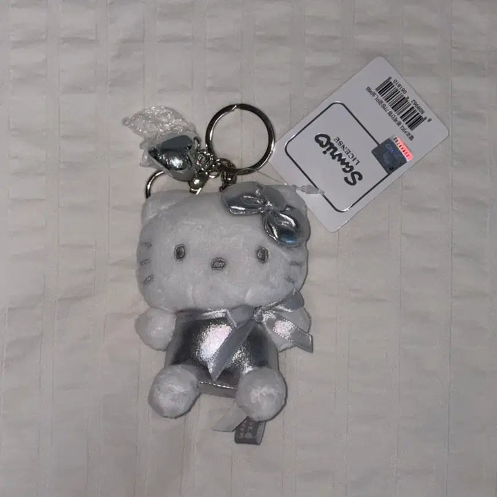 [BUNJANG] Sanrio Hello Kitty Silver Doll Keyring / (새상품) 산리오 실버 헬로키티 인형 키링