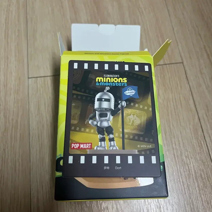 [BUNJANG] Pop Mart Minions &amp; Monsters Figure / 팝마트 미니언즈 앤 몬스터 피규어 정가 양도