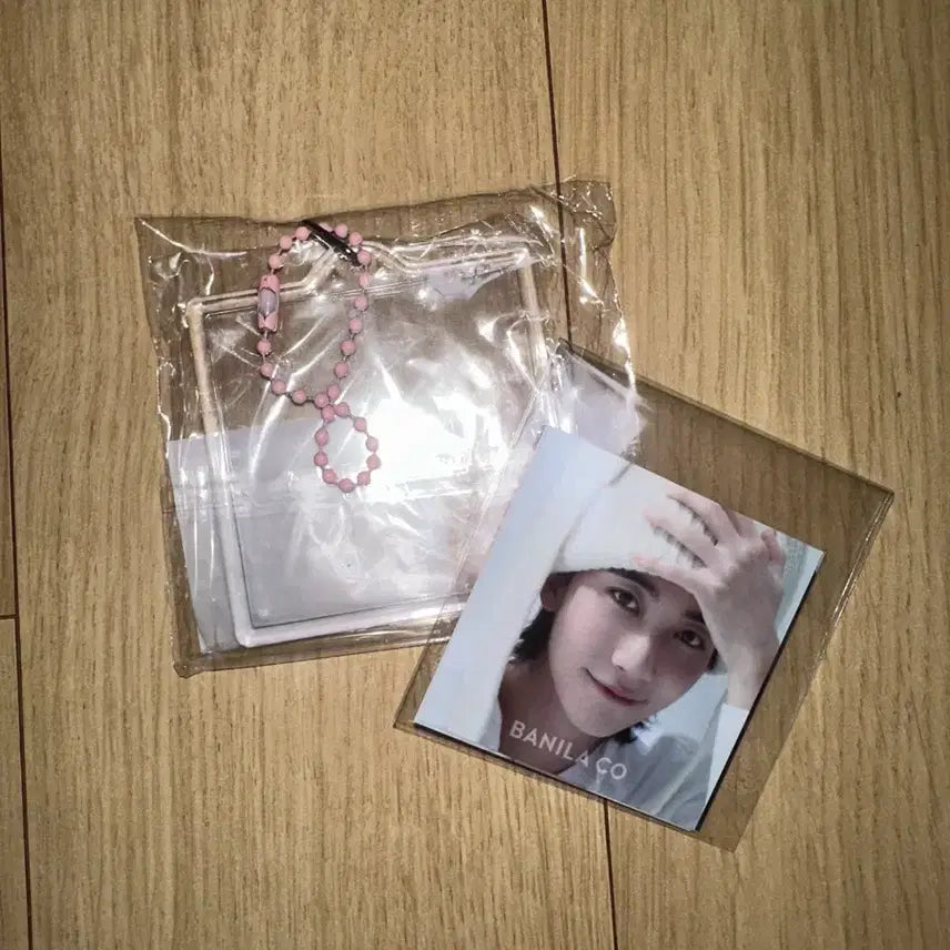 [BUNJANG] SEVENTEEN Jeonghan Bania Co Lucky Draw Photocard &amp; Keyring Set (Sealed) / 미개봉) 바닐라코 세븐틴 정한 미니포토+ 키링