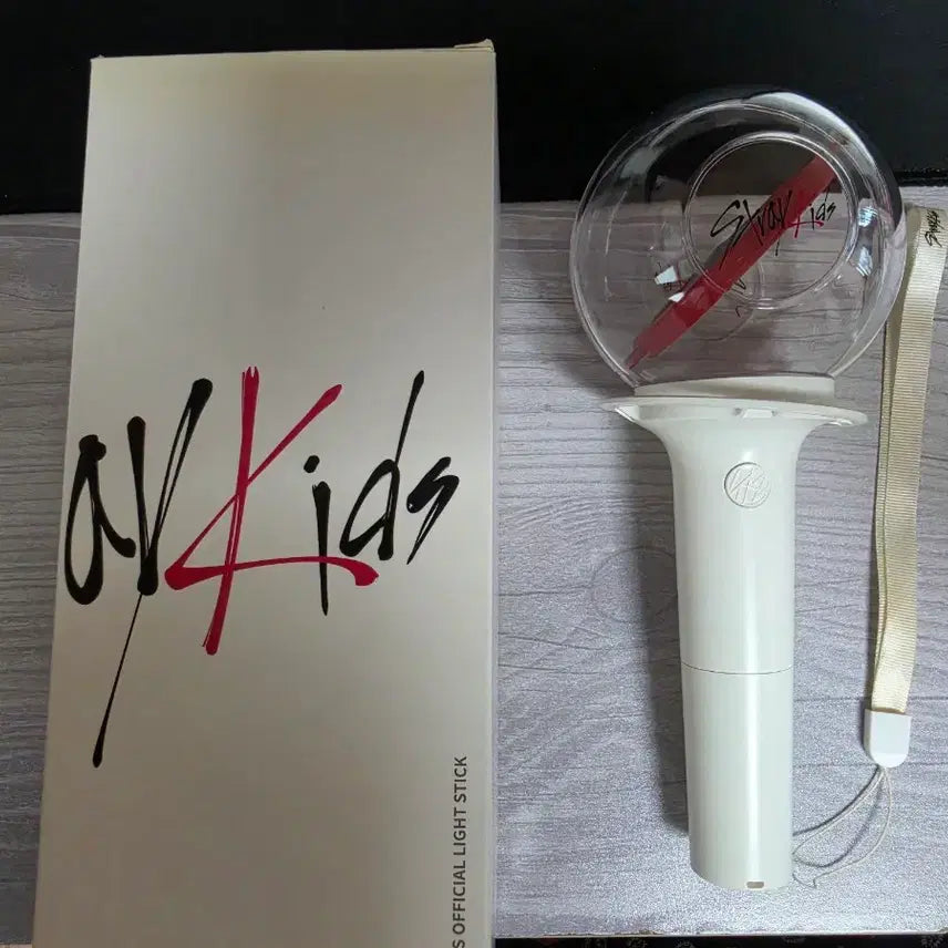 [BUNJANG] Stray Kids NacimBong Ver.1 Lightstick / 스키즈 응원봉 나침봉 ver.1 판매