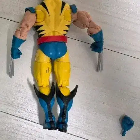 [BUNJANG] Marvel Legends Wolverine Figure / 마블레전드 울버린 마블 피규어