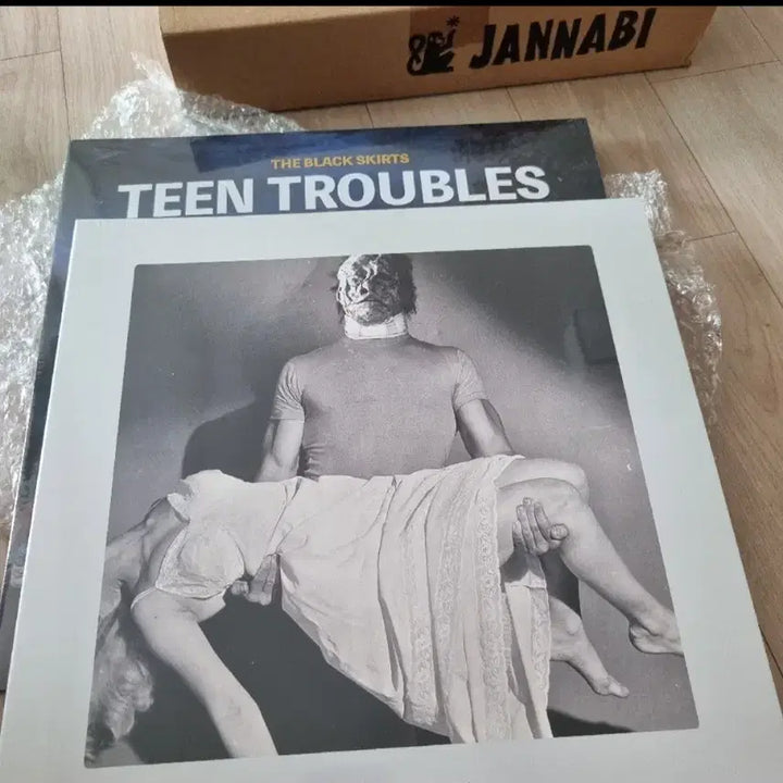 [BUNJANG] The Black Skirts THIRSTY LP (Sealed) / 검정치마 thirsty lp 팝니다(미개봉)
