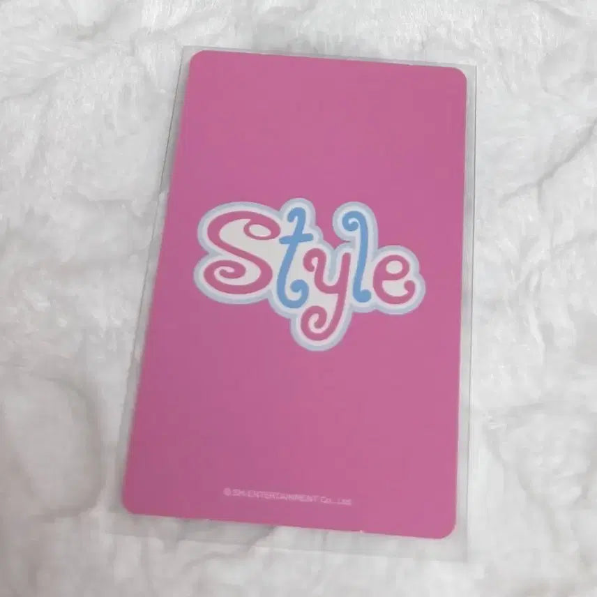 [BUNJANG] Hats to Hearts Jiwoo Style SM Store Lucky Draw Photocard / 하츠투하츠 하투하 지우 스타일 smstore 럭드 포카 양도 판매