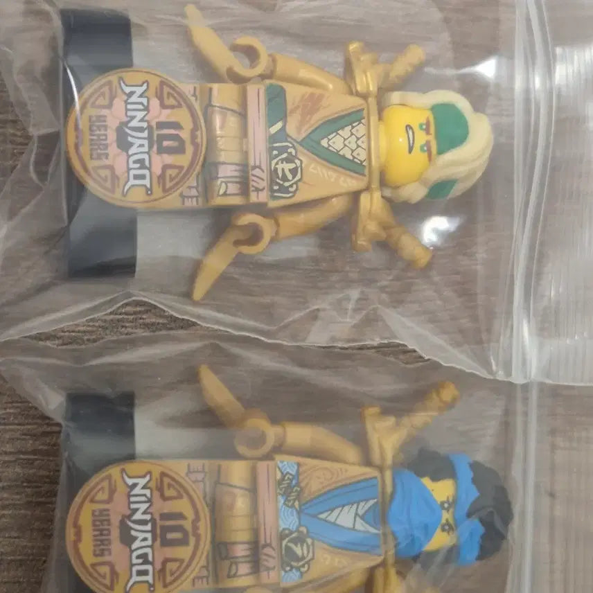 [BUNJANG] LEGO Ninjago 10th Anniversary Gold Minifigure 6-Piece Set / 레고 닌자고 10주년 골드 미니피규어 6종 세트