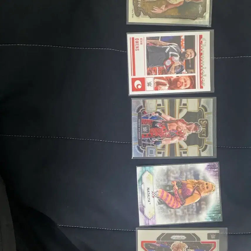 [BUNJANG] WWE Trading Cards Bundle (12 cards), Basketball Card (1 card) / wwe 카드 12장 일괄 ,농구 카드 1장