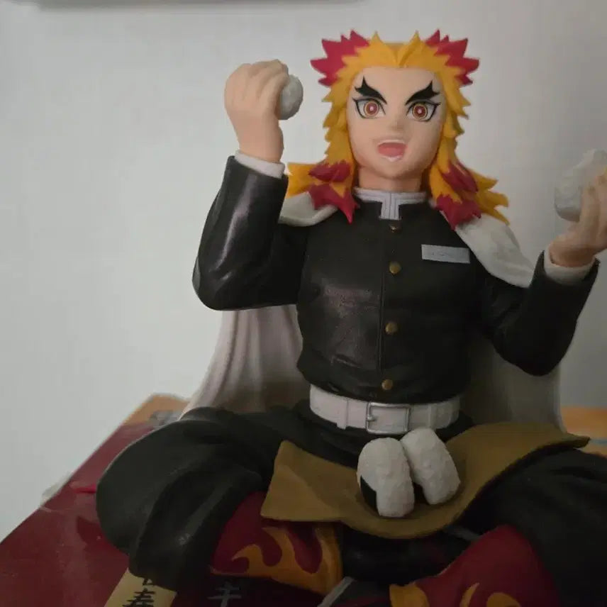 [BUNJANG] Sega Demon Slayer Kyojuro Rengoku Figure (Onigiri) / 세가 귀멸의 칼날 렌고쿠 쿄쥬로 피규어(주먹밥)