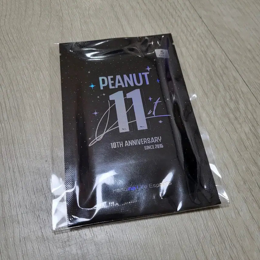 [BUNJANG] HLE Peanut 10th Anniversary Photocard / HLE Peanut 피넛 10주년 포토카드