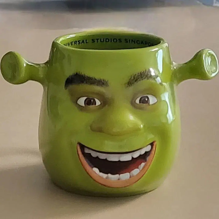 [BUNJANG] Shrek Face Mug Universal Studios Singapore / 슈렉 머그컵 유니버설 스튜디오 싱가포르