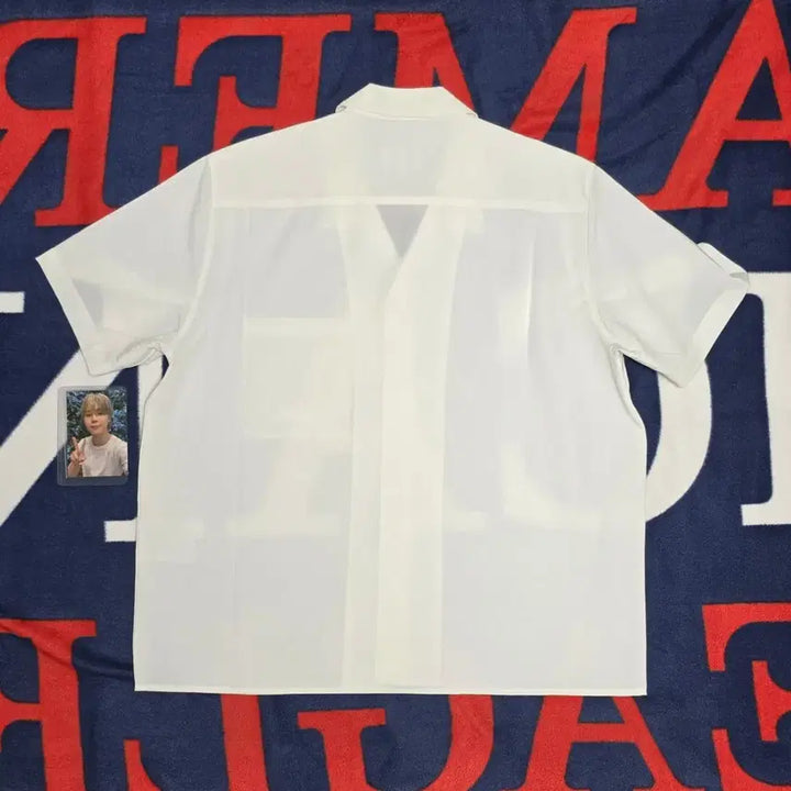 [BUNJANG] BTS Jimin Muse Popup Shirt M + Photocard Set / BTS 지민 뮤즈 Muse 팝업 셔츠 M 사이즈 + 포토카드 세트