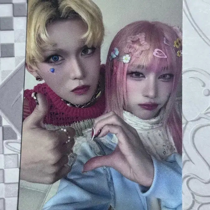 [BUNJANG] XLOV Rui &amp; Hyun Unit Photocard POB Bibe Ver. / 엑스러브 XLOV 루이&amp;현 유닛포카 미공포 삡ver.