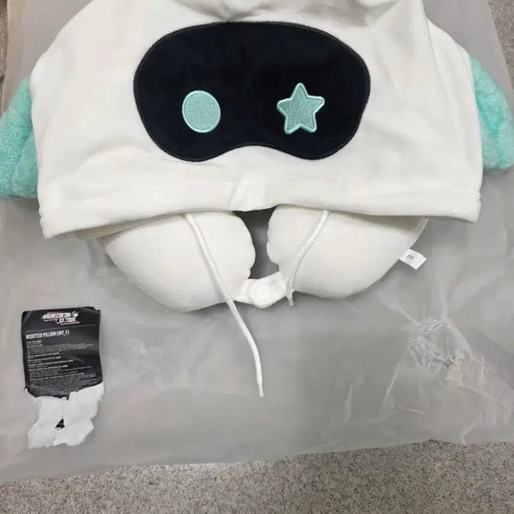[BUNJANG] BTS Jin Run Jin Tour Character Neck Pillow / 방탄소년단 진의 &