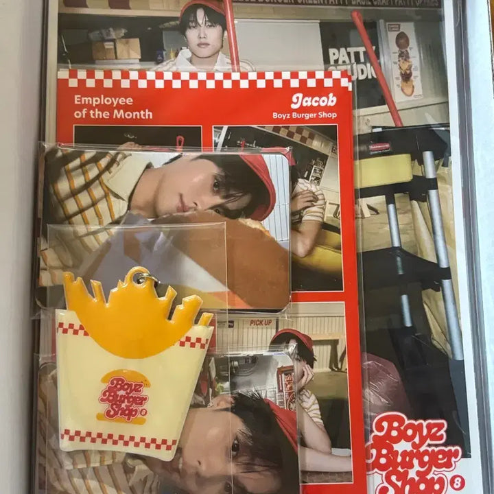 [BUNJANG] The Boyz THE B 8th Generation Kit Photocard Holder / 더보이즈 더비 8기 키트