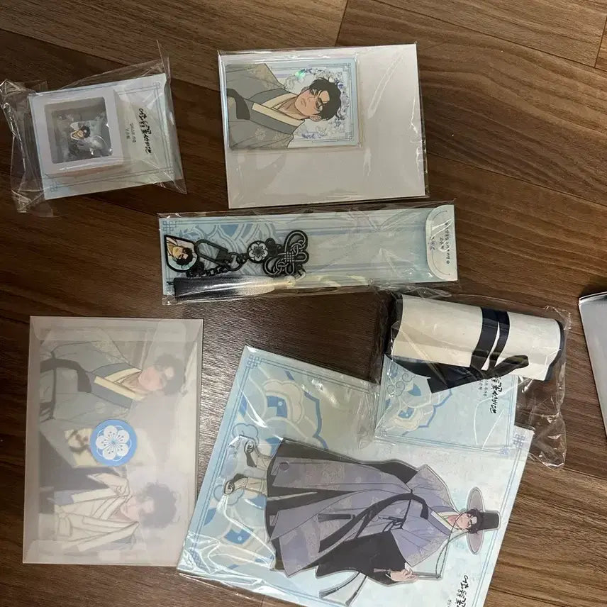 [BUNJANG] Eohwadoongdung Kkotseonbidan Go Eunhyuk Set (Includes Pre-Order Benefit) / 사전특전포함 작전명 순정 고은혁 어화둥둥 굿즈 세트