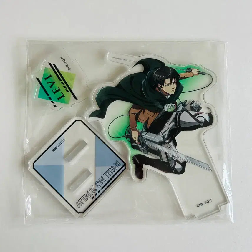[BUNJANG] Attack on Titan Levi Ackerman Action Series Acrylic Stand / 진격의거인 리바이 아커만 액션 시리즈 아크릴 스탠드