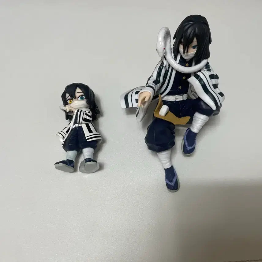 [BUNJANG] Kimetsu no Yaiba Iguro Obanai Choconoise &amp; FURYU Figure Bundle Set / 일괄)귀멸의 칼날 이구로 오바나이 초코노세&amp;팔버스 피규어