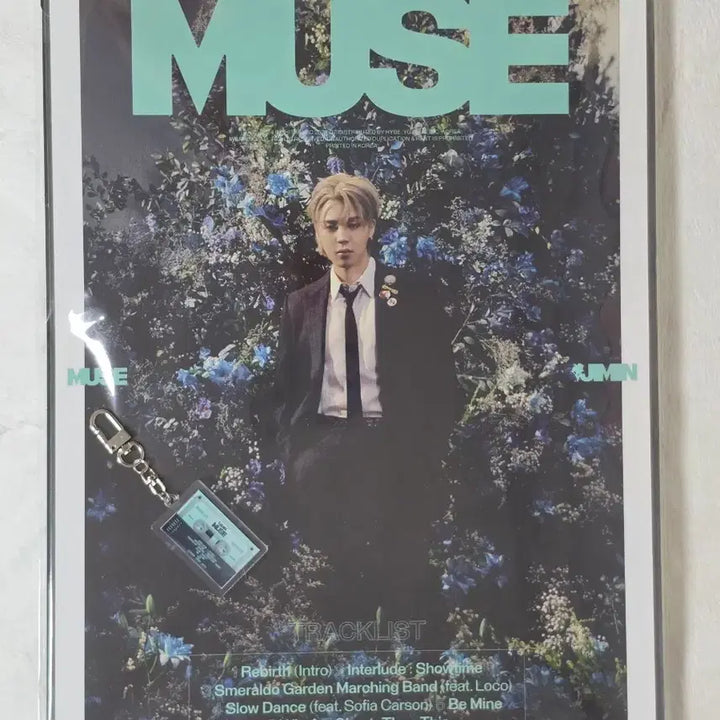 [BUNJANG] BTS Jimin MUSE Pop-up Store Keychain &amp; Poster Set / BTS 지민 MUSE 뮤즈 팝업 키링 포스터 (마그넷 X)