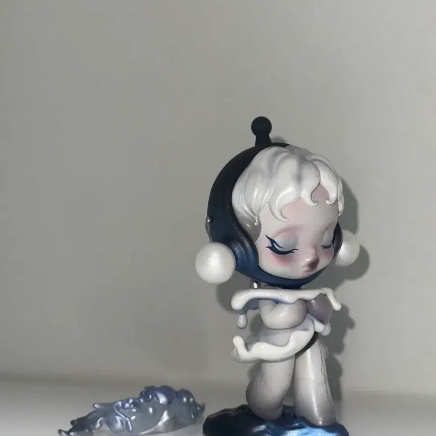 [BUNJANG] Pop Mart Skullpanda Empathy Figure / 팝마트 스컬판다 소리 감수성