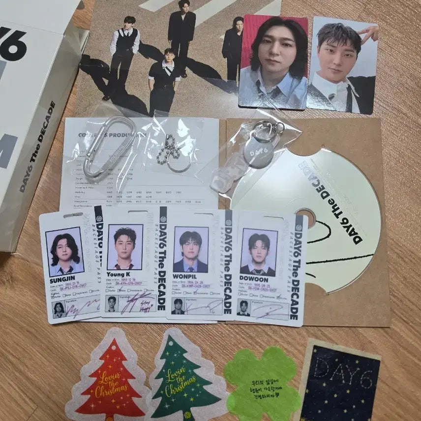 [BUNJANG] DAY6 D-DAY Album ID Card Version / 데이식스 데케이드 앨범 아이디카드 버전
