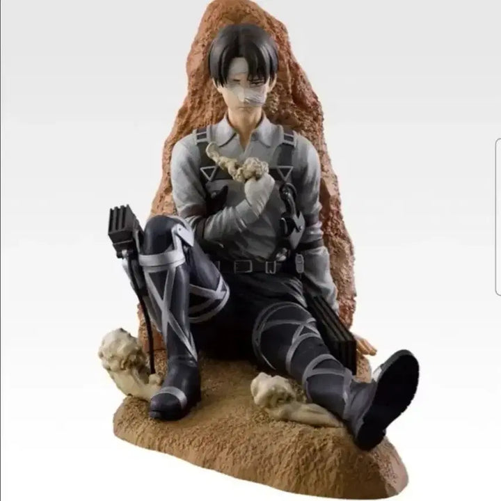 [BUNJANG] Attack on Titan Ichiban Kuji C Prize Levi Figure (Sealed) / 진격의 거인 쿠지 제일복권 C상 리바이 피규어(미개봉)