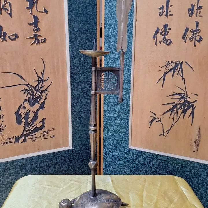 [BUNJANG] Antique Turtle Candlestick Holder with Butterfly Shade / 연대깊은 동거북이 촛대