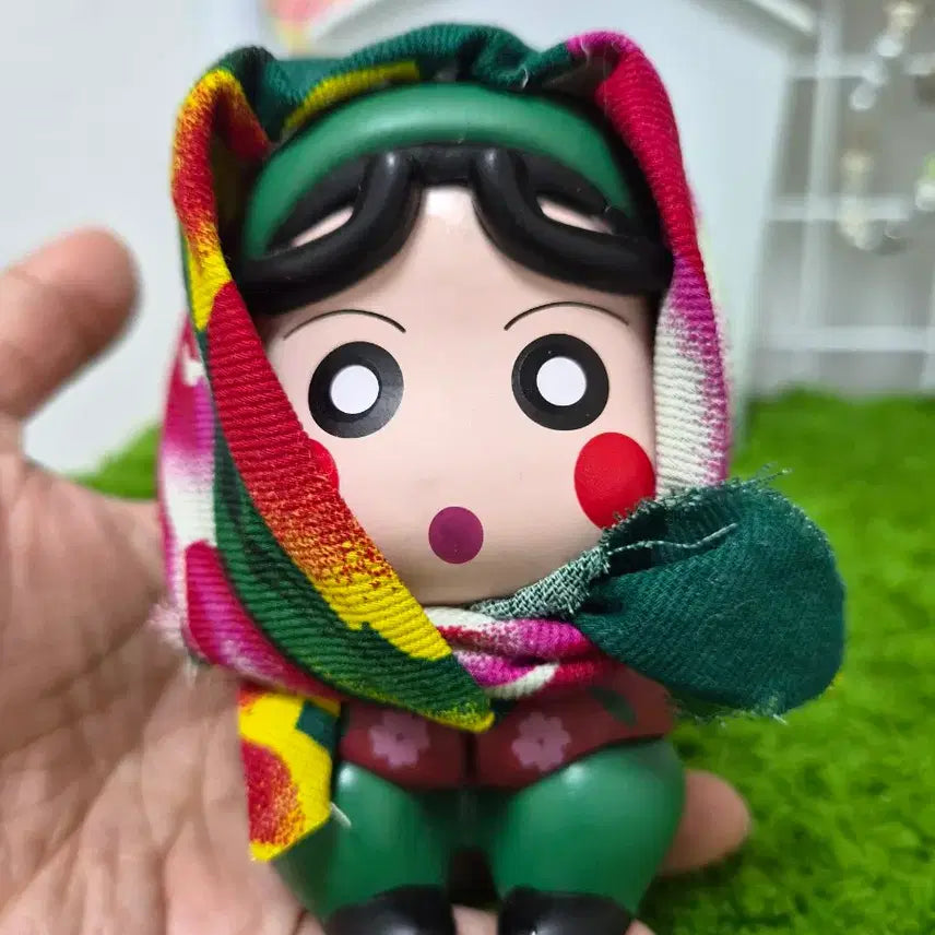 [BUNJANG] Crayon Shin-chan Match Seller Figure with Cup / 성냥팔이 짱구 피규어