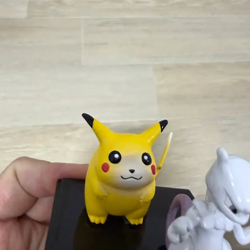 [BUNJANG] Moncolle Classic Old Edition Pikachu Mewtwo / 몬콜레 고전 구판 피카츄 뮤츠