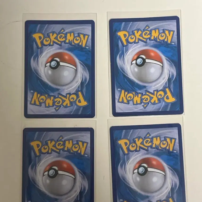 [BUNJANG] Pikachu Pokemon Card 25th Anniversary V-UNION Bundle Set / 피카츄 포켓몬카드