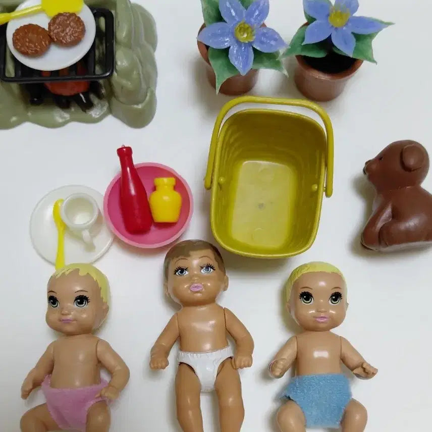 [BUNJANG] Barbie Baby Doll and Various Accessories Bundle Set / 바비 아기 인형외 잡다한 소품 일괄