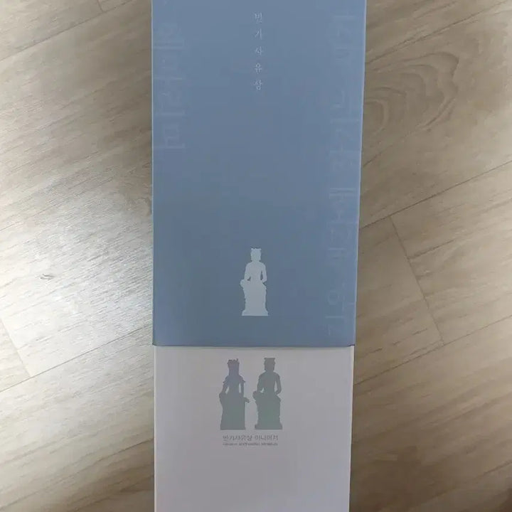 [BUNJANG] Moozzo Seated Buddha Miniature Sky Blue / 뮷즈 반가사유상 미니어처 스카이블루 국립중앙박물관