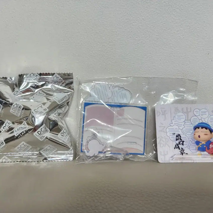 [BUNJANG] Crayon Shin-chan Idiom Diorama (Acrylic + Figure) / 짱구 사자성어 디오라마 (아크릴+피규어) 8천원 팝니다(유치원)