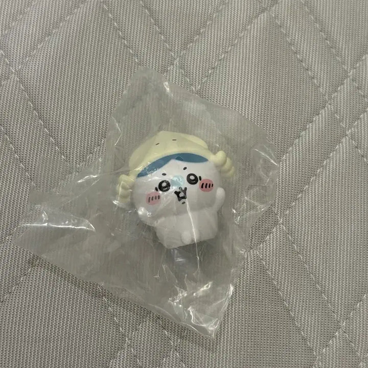 [BUNJANG] Chiikawa Aquarium Soft Vinyl Hachiware Squid Figure / 치이카와 수족관 소프비 하치와레 오징어