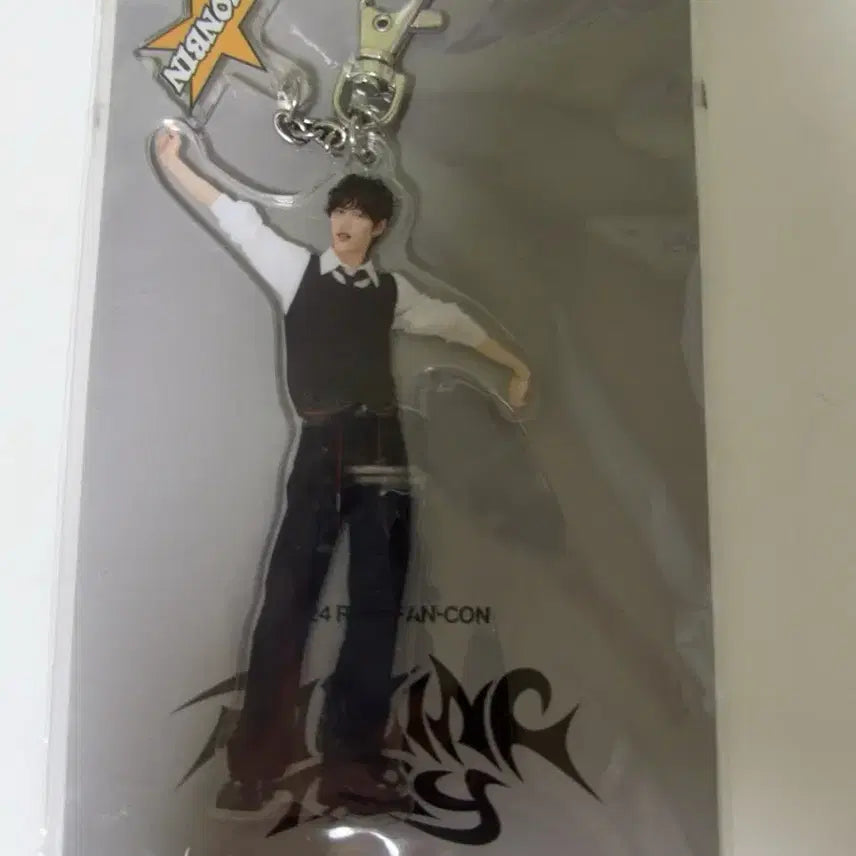 [BUNJANG] RIIZE Wonbin Japan Hall Tour Acrylic Keyring / 라이즈 원빈 아크릴 키링 재팬홀투어