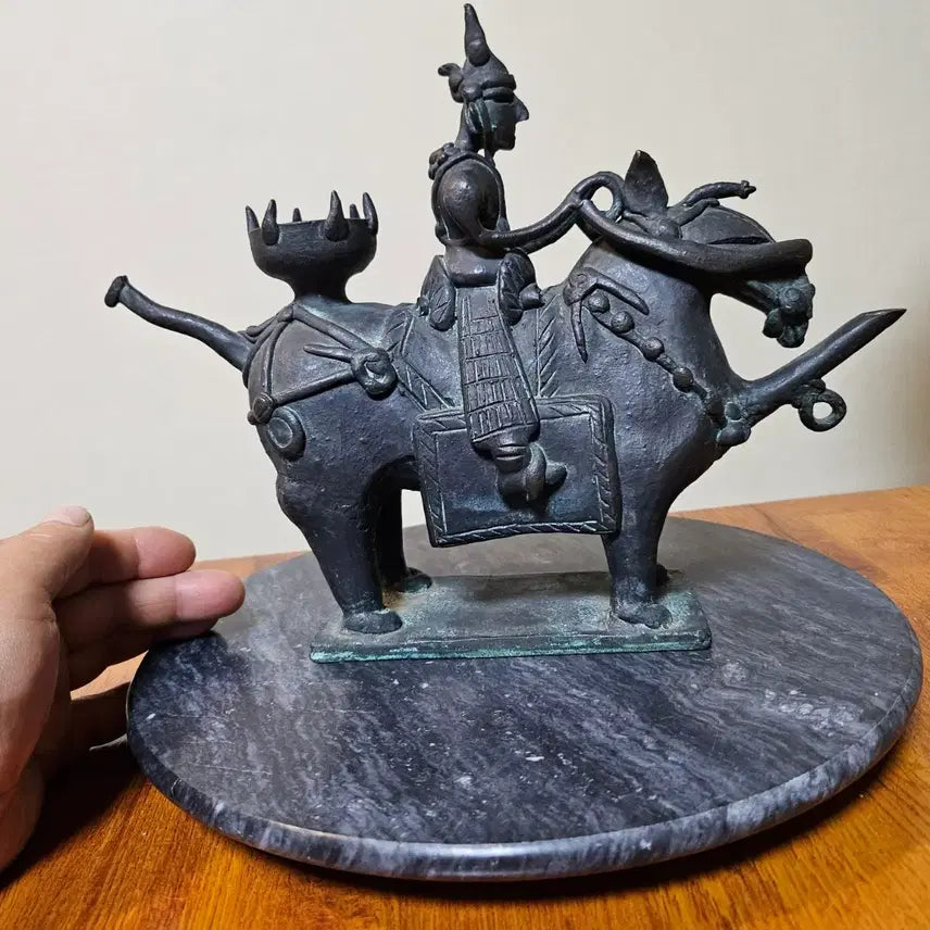 [BUNJANG] Bronze Alloy Recreated Silla Dynasty Horse-Riding Figure Pottery / "신주,놋쇠,청동,황동" 소재 오래된 기마인물형 토기 재현품.