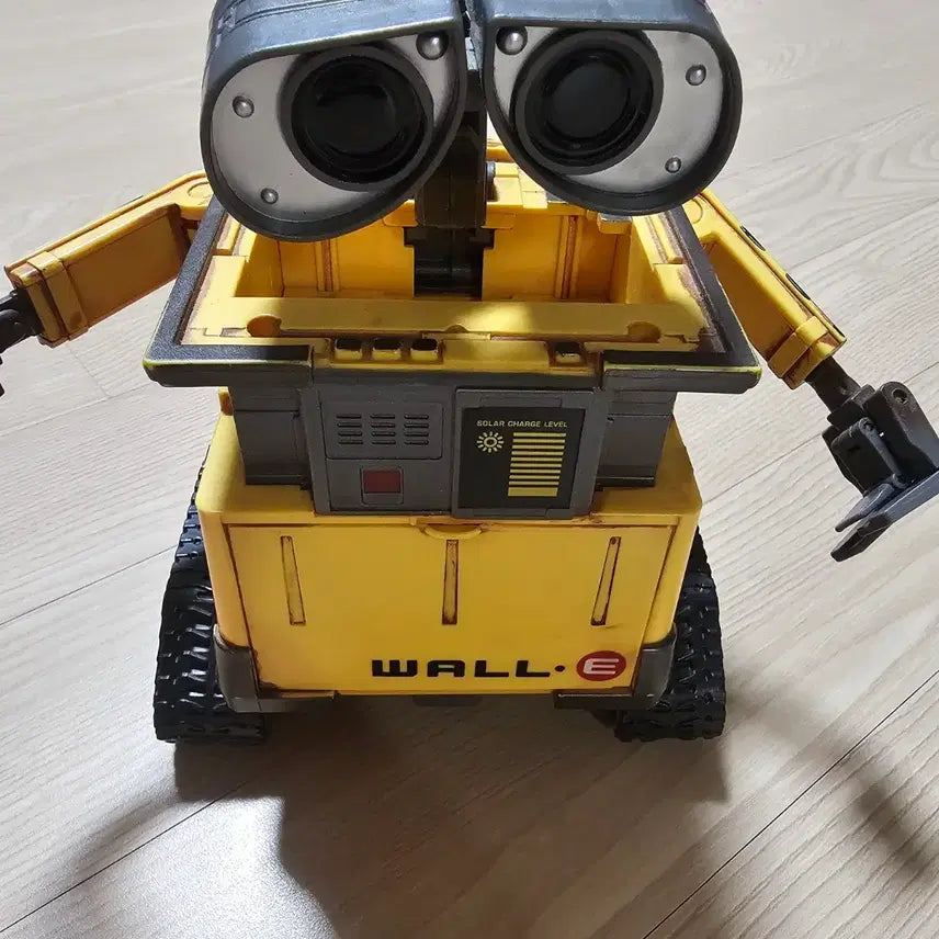 [BUNJANG] WALL-E Transforming Figure / 순간변신 월E 피규어