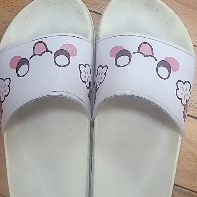 [BUNJANG] Choi Go Flower Pin Slippers / 최애고 꽃핀 슬리퍼팝니다