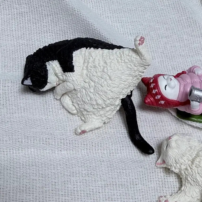 [BUNJANG] Cat Gachapon Figure Set / 고양이 가챠 피규어 세트판매