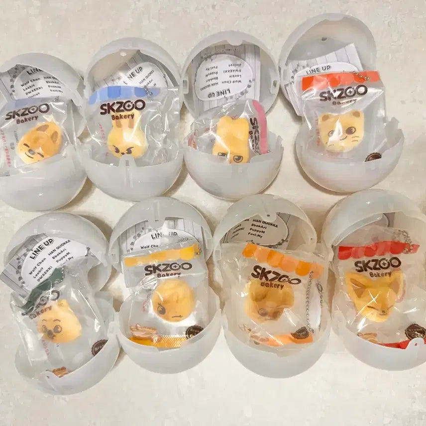 [BUNJANG] Stray Kids SKZOO Bakery Charm Bundle Set / 반다이 SKZOO 베이커리 참